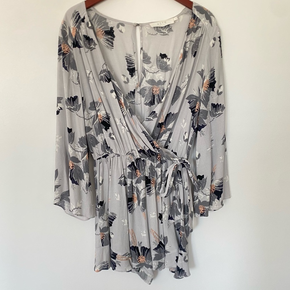 ASTR Floral Romper